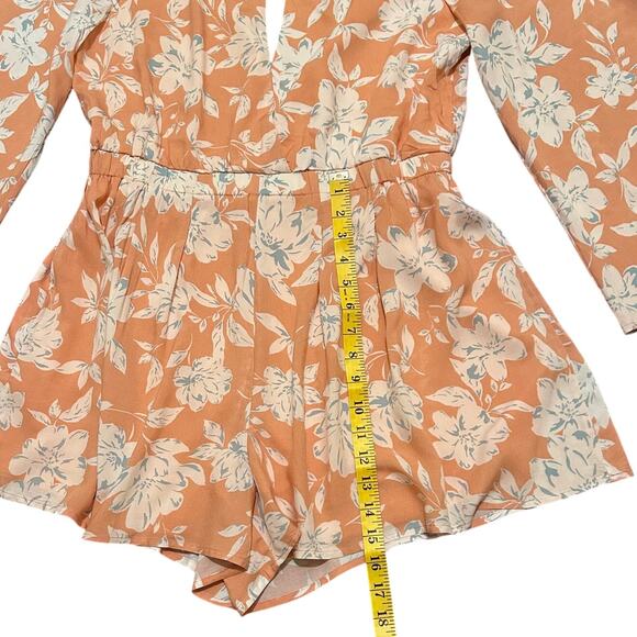 Blush BJ Boho Trendy Romper Peach Floral Shorts, Size 1XL or 16, NWOT - Picture 7 of 11